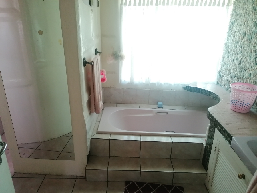 4 Bedroom Property for Sale in Sasolburg Ext 4 Free State